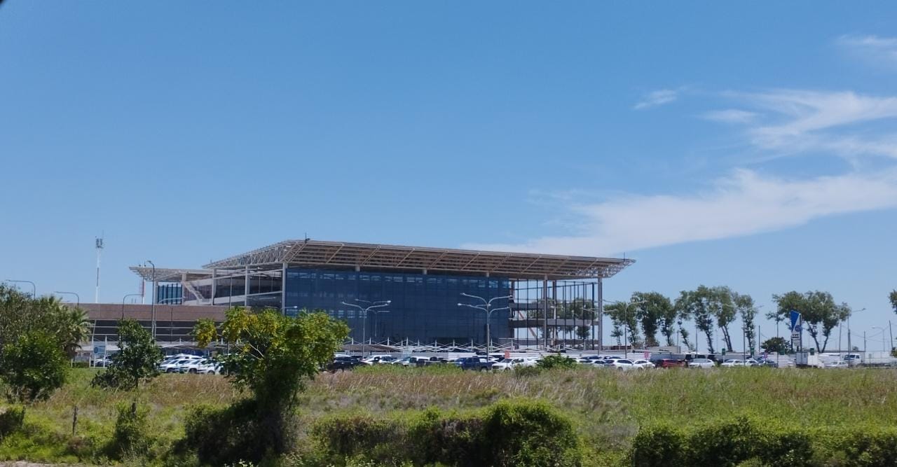 La nueva terminal del Aeropuerto de Fisherton tendrá las esperadas mangas